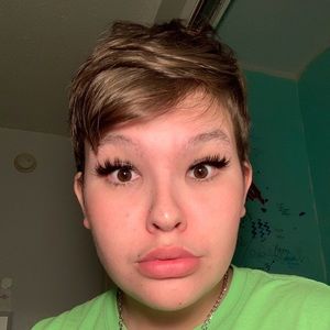 Meet your Posher, Eli